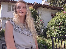 ロスでナンパしたビバリーヒルズのお嬢様大学生が日本の中年オヤジのギャグに神対応で可愛くエッチにAVデビュー ライリー(21歳) サンプル動画サムネイル